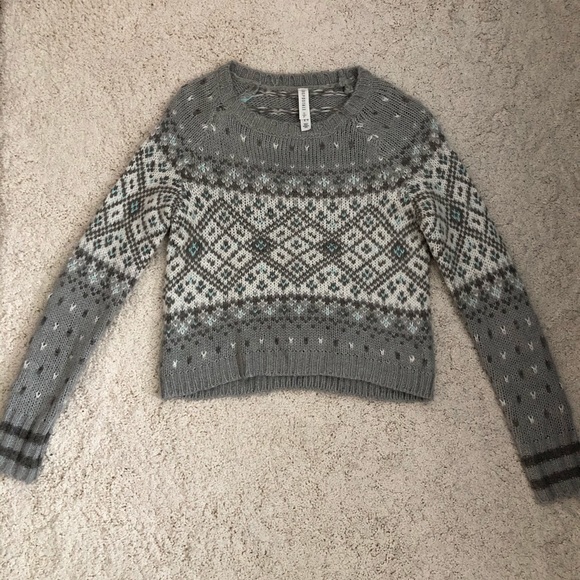 Aeropostale Gray Crewneck Sweater Size S - Picture 1 of 6